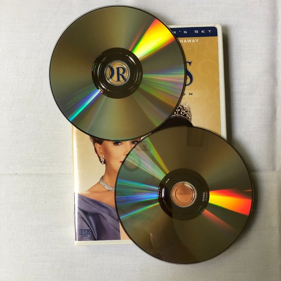 The Princess Diaries (Two-Disc Collectors Set)  Disney DVD - Picture 5 of 6